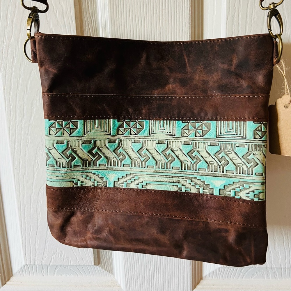 *NWT* TTT LeatherGoods Coquina Tribal Crossbody